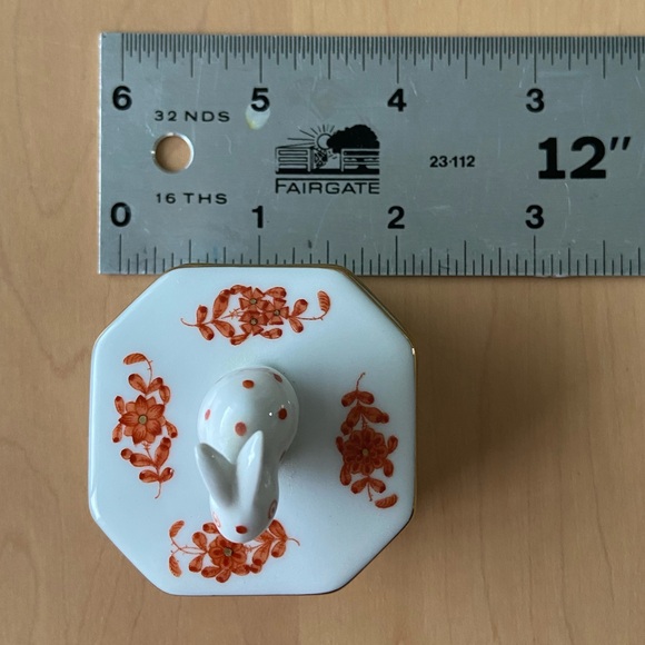 Herend Porcelain Rabbit/Bunny Box - Picture 7 of 7